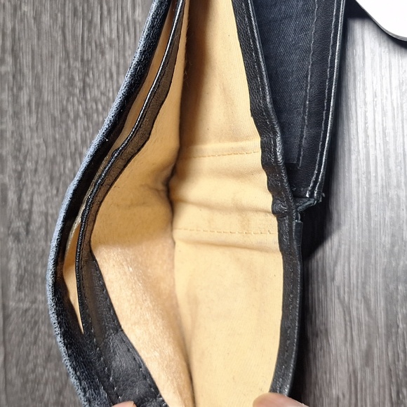 Genuine Leather Black Wallet - Picture 6 of 10